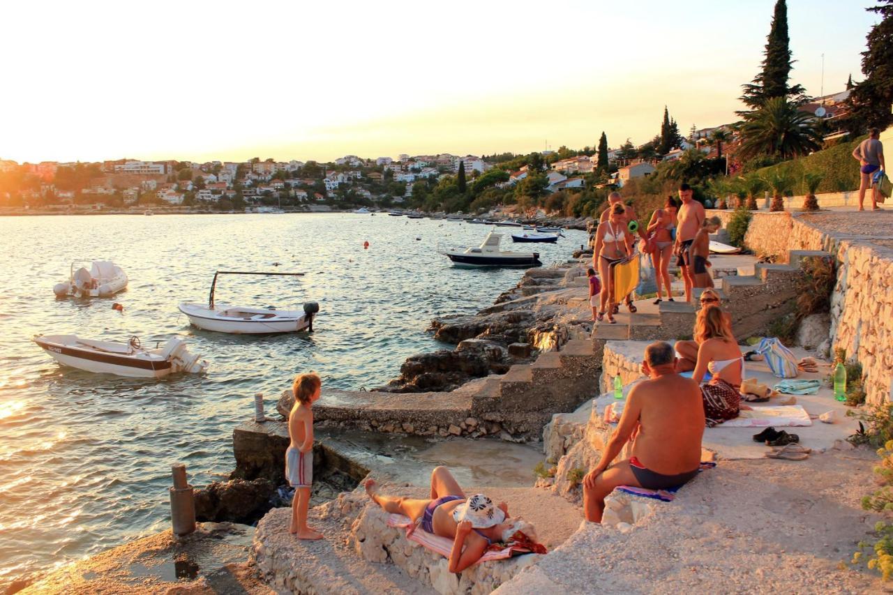 Apartments By The Sea Mavarstica, Ciovo - 2043 Trogir Exterior foto