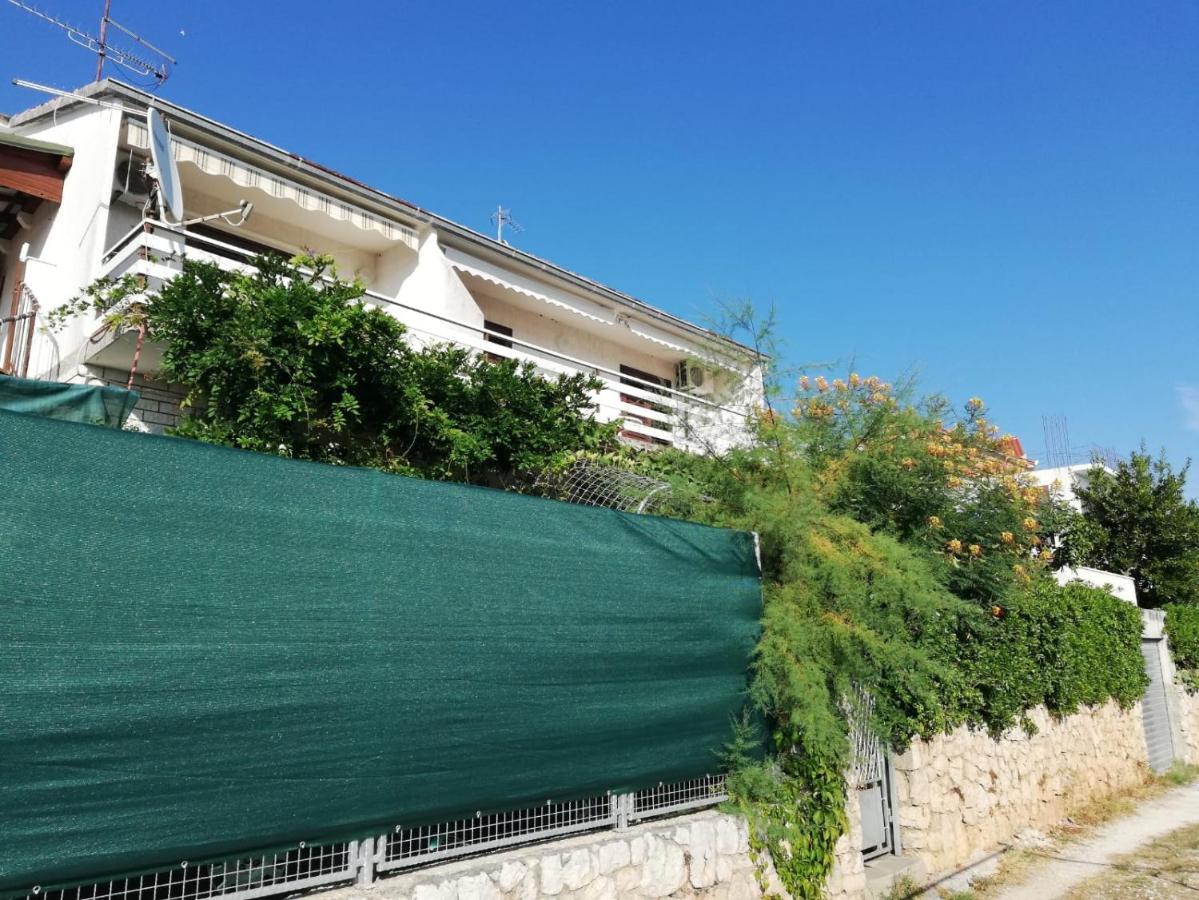 Apartments By The Sea Mavarstica, Ciovo - 2043 Trogir Exterior foto